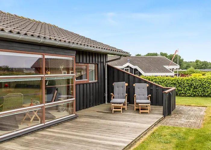 Ayda - 200m From The Sea By Interhome Sjolund