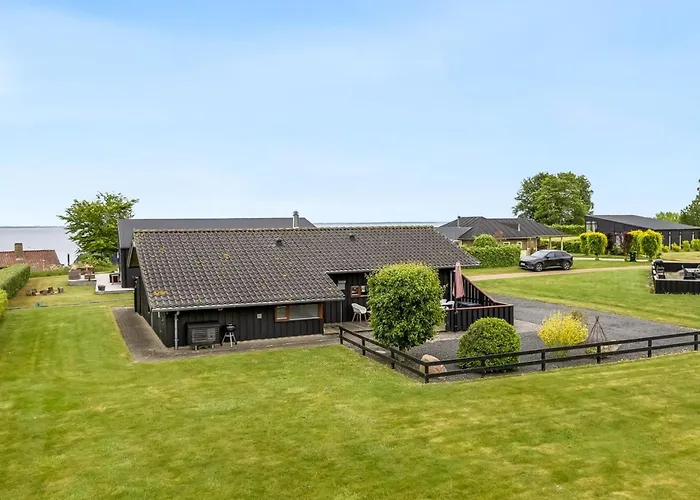 Ayda - 200m From The Sea By Interhome Sjolund