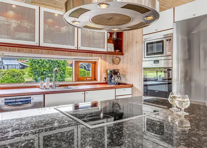 Ayda - 200m From The Sea By Interhome Semesterbostad *