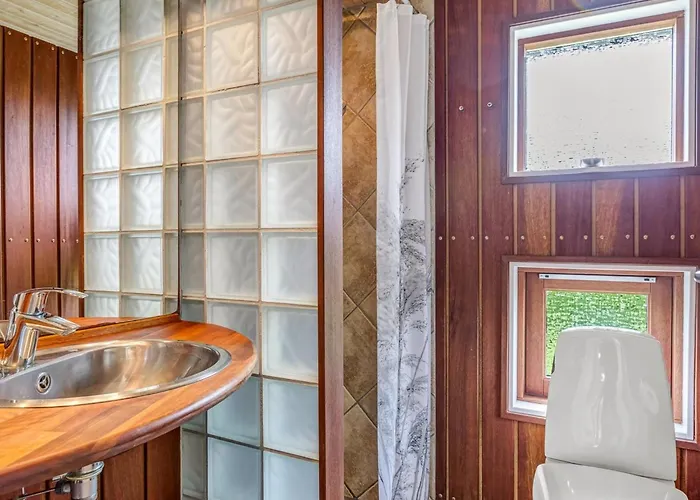 Ayda - 200m From The Sea By Interhome